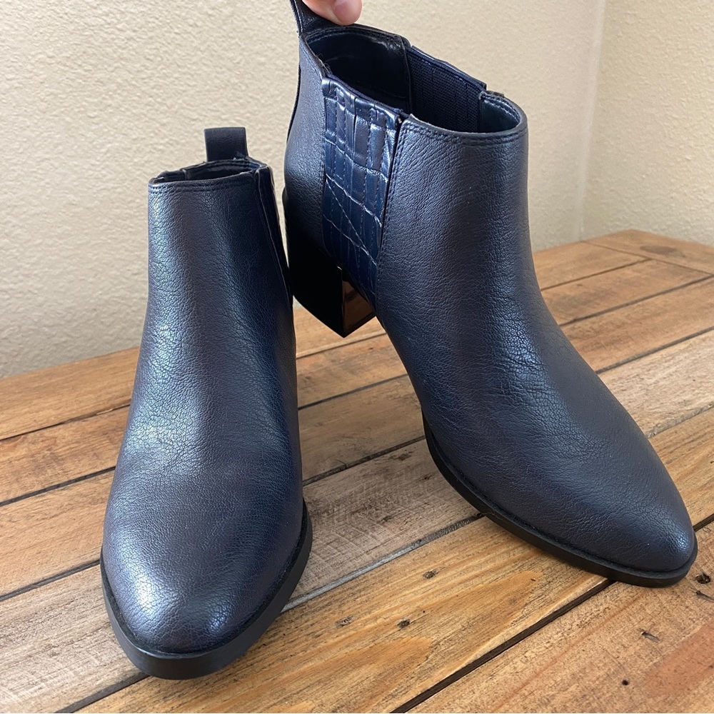 Nine West booties size 6.5